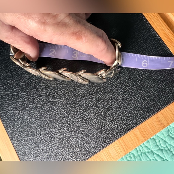 Vintage Expansion Bracelet Silver Tone Embossed Design S Links - Picture 5 of 5